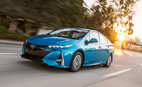 2018-toyota-prius-prime-plug-in-hybrid-3.jpg